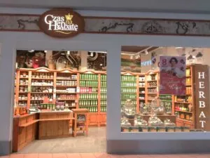 Wejście do sklepu Czas na Herbatę w centrum handlowym Tulipan w Łodzi
